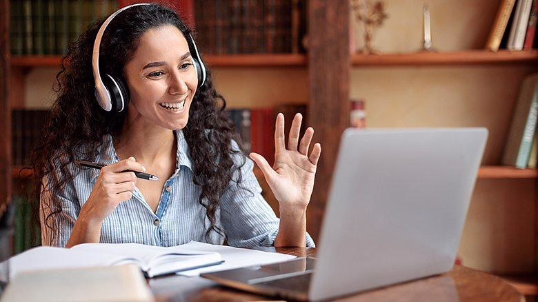 A graduate student participates in an online ABA program