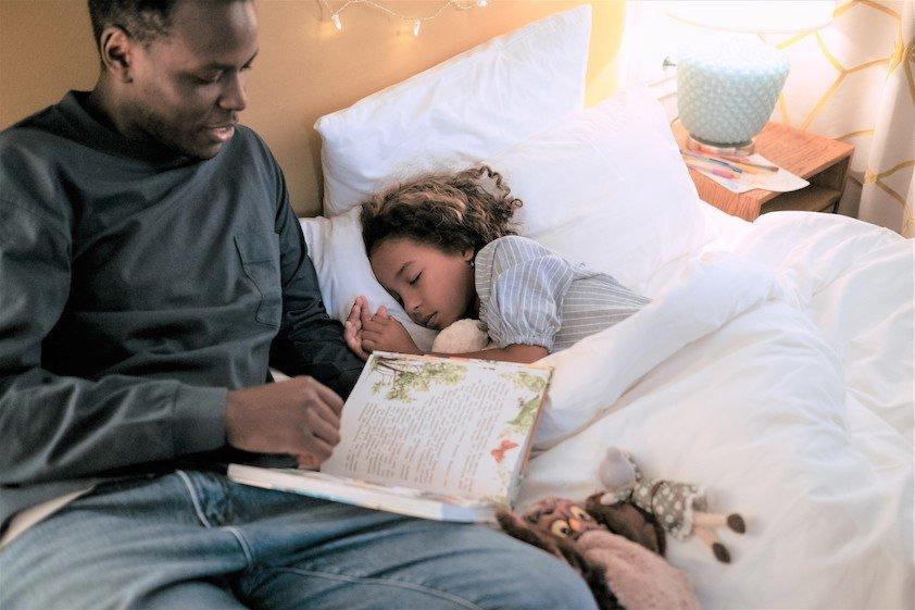 Conditioned caregiver presence at sleep onset