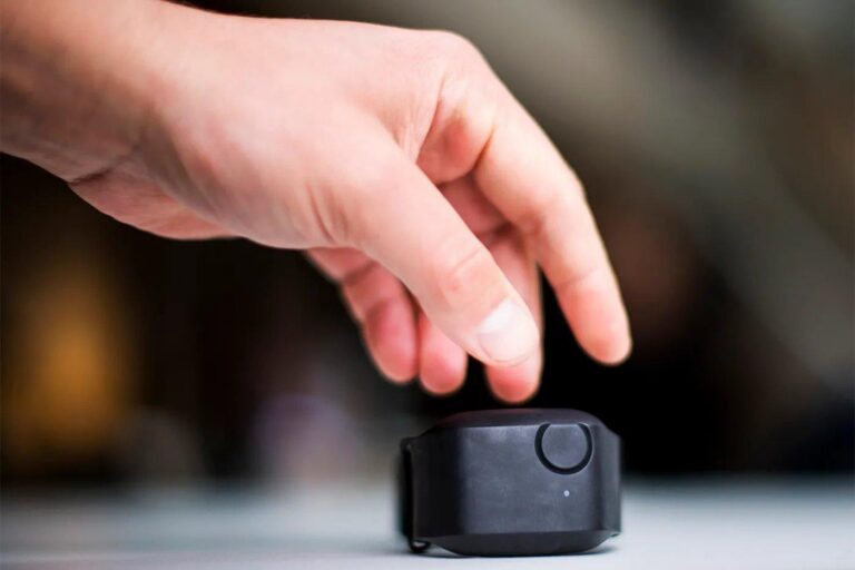 Wearable Biosensors Predict Aggressive Behavior in Youths